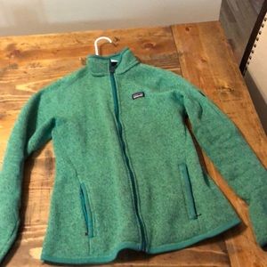 @kymama1976 green Patagonia ON HOLD